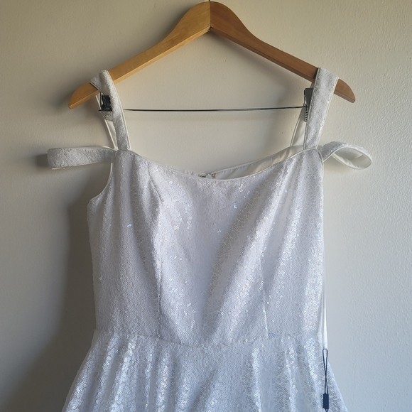 Mac Duggal, Sequined Cut Out Shoulder Skater Dress, Whit Sequins, Size‎ 6, NWT - Picture 5 of 15